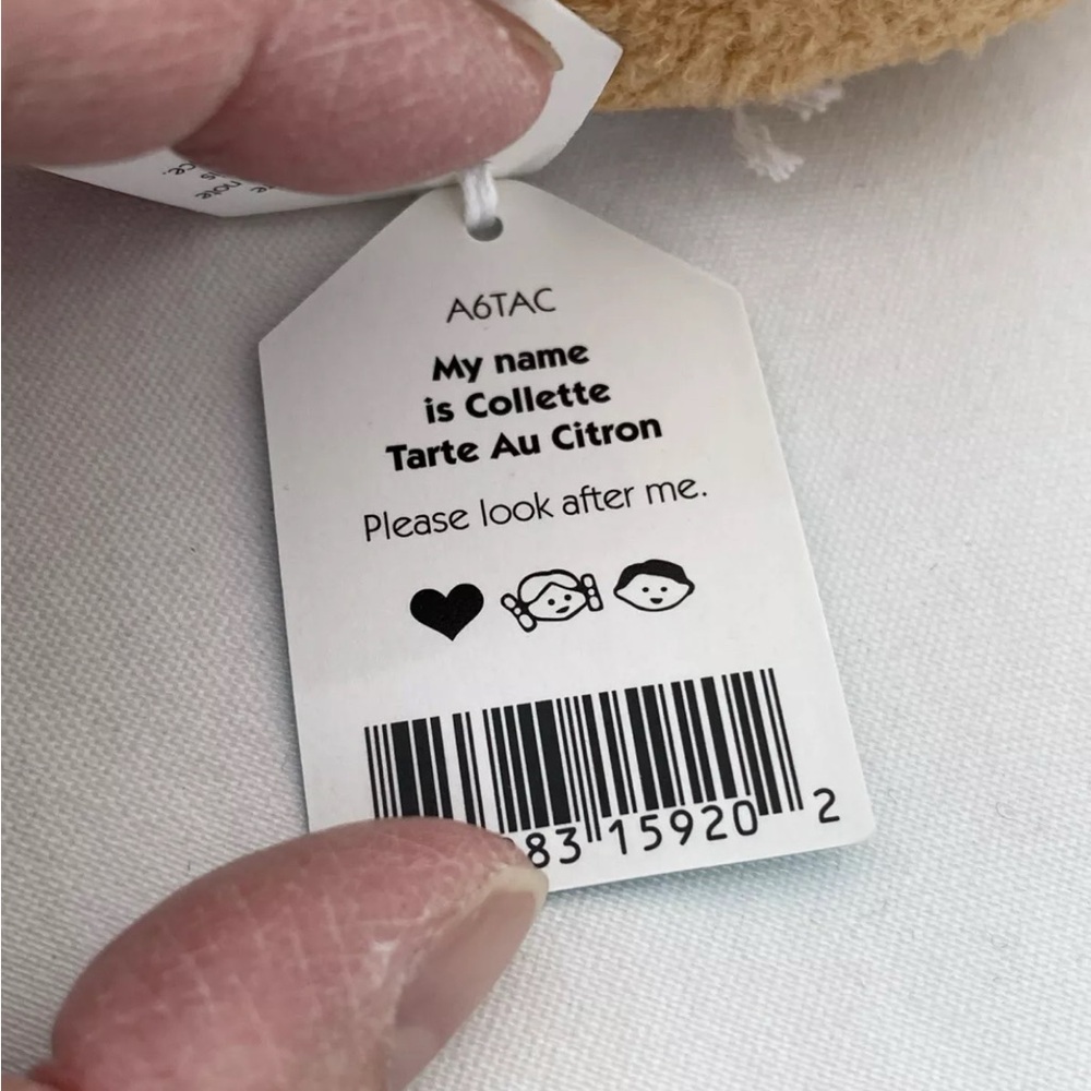 Jellycat COLLETTE TARTE AUX CITRON PARIS EXCLUSIVE Bag Pin Stickers NEW! - Picture 4 of 13